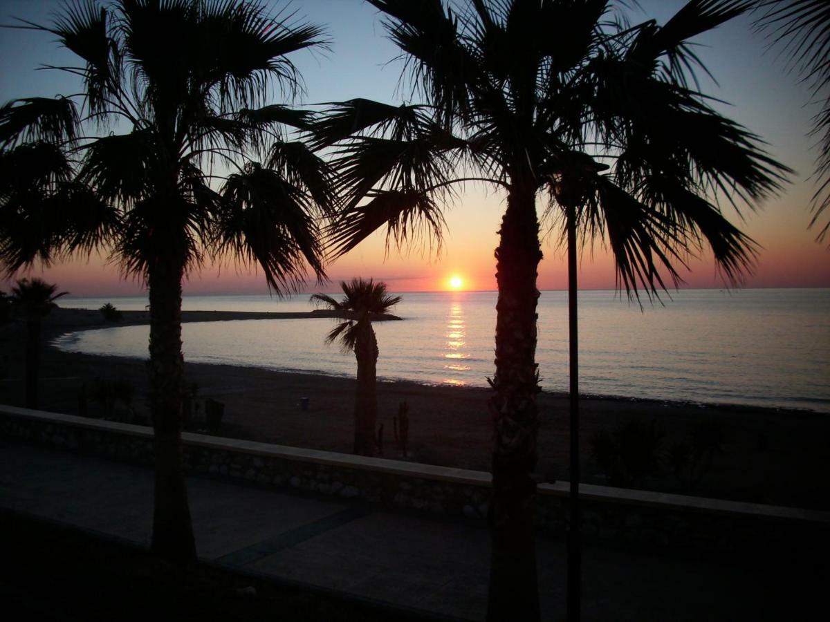 La Esperanza Beach- Zona Pubs Y Restaurantes Mojacar Ngoại thất bức ảnh